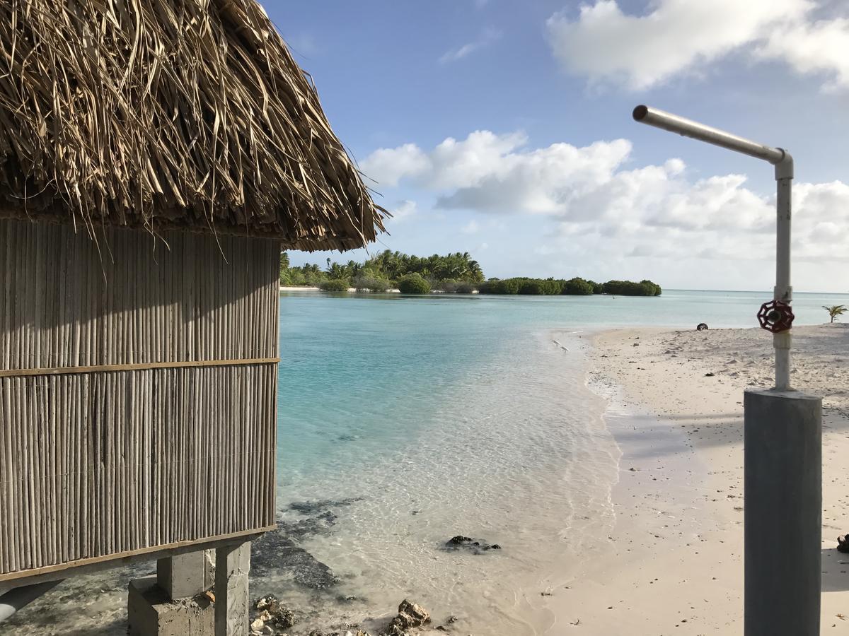 Abemama Green Eco Hotel Kiribati Kariatebike Exteriör bild